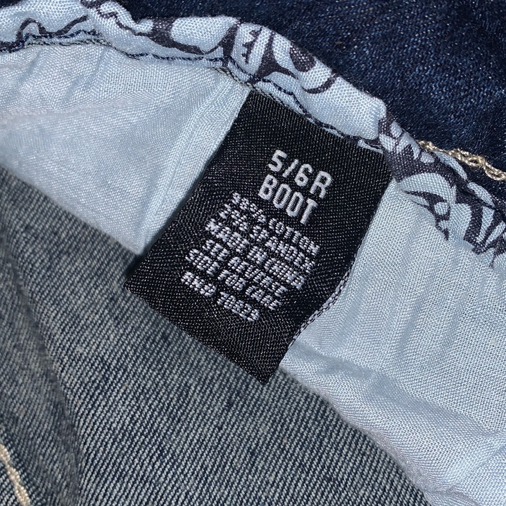 Boot cut jeans. Rue 21 - Picture 2 of 3